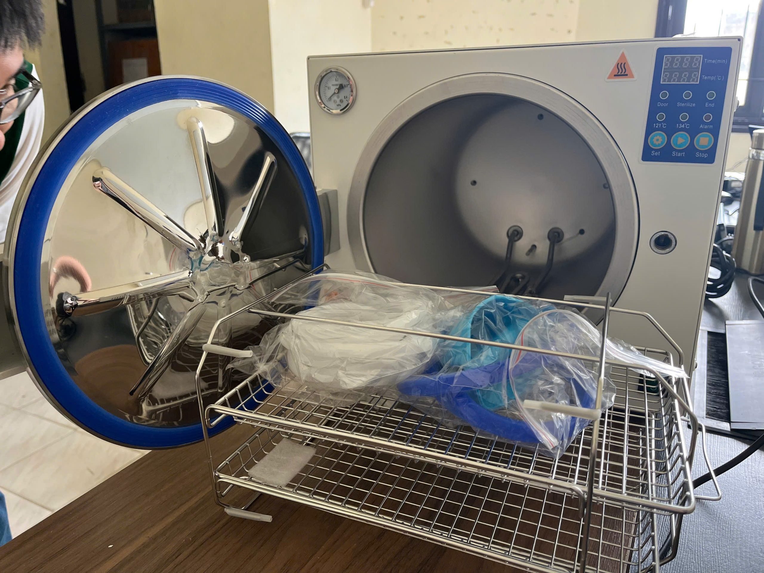 Nồi hấp tiệt trùng DGT-18A – Giải pháp khử trùng hiệu quả, an toàn và nhanh chóng - Image 4